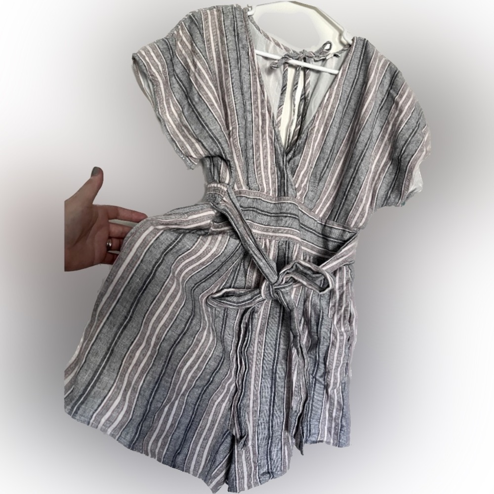 American Eagle Stripped Romper size Large.
